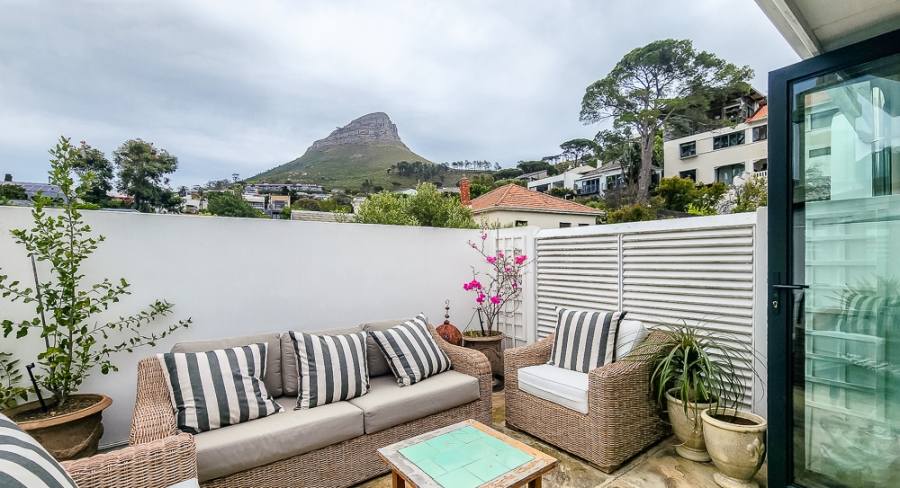 3 Bedroom Property for Sale in Tamboerskloof Western Cape